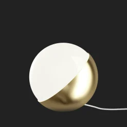 Louis Poulsen Innenleuchten>Tischleuchte VL Studio Ø250 Messing